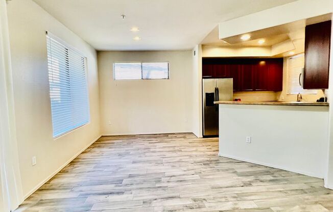 2 beds, 2 baths, 1,244 sqft, $1,899, Unit 705 W. Queen Creek #1107