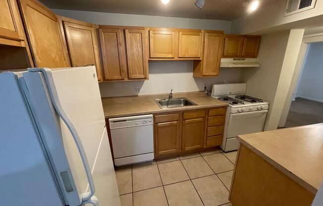 3 beds, 1 bath, 810 sqft, $1,499, Unit 732 S. Millvale Ave. #A1