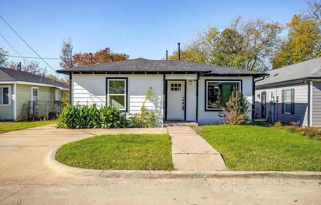 Updated 3 Bed, 2 Bath Home with Spacious Backyard, Convenient Location Between N. Central Expy and George Bush Hwy