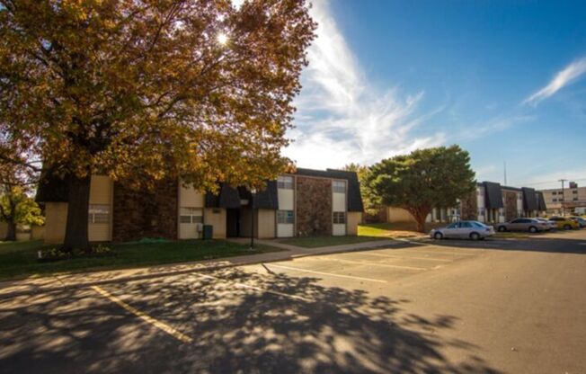 3 beds, 1.5 baths, 1,260 sqft, $1,200, Unit 212
