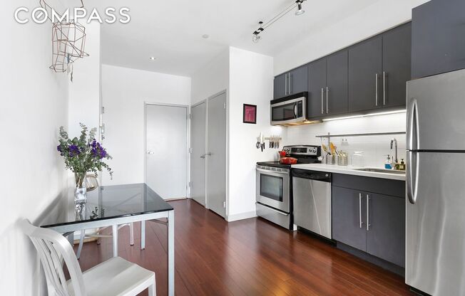 38 WILSON AVE