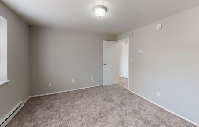Hollister Ave Apartments