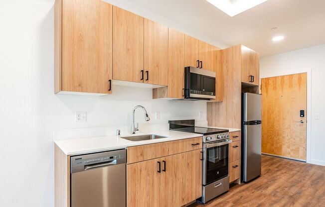 1 bed, 1 bath, 445 sqft, $1,515, Unit atrium court