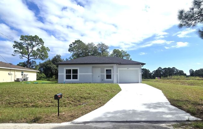 BRAND NEW 2/2/1-SW LEHIGH ACRES