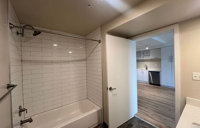 2 beds, 2 baths, 874 sqft, $2,150, Unit NK-214
