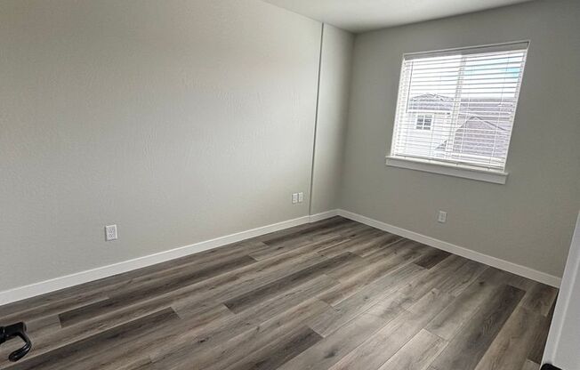 6920-1t - 4734-4736 Gebhard