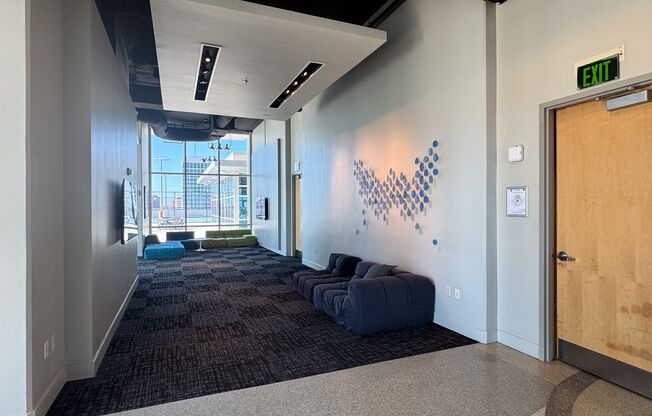 Studio, 1 bath, $1,795, Unit Unit 701