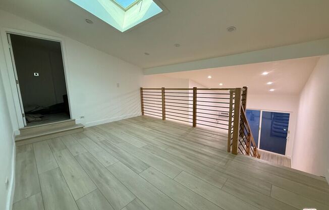 2 beds, 1 bath, 980 sqft, $3,700, Unit 539