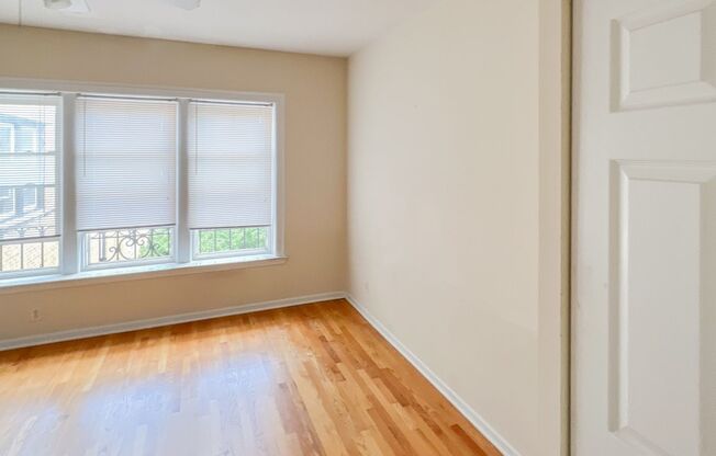 1 bed, 1 bath, 620 sqft, $1,775, Unit 3920-3N