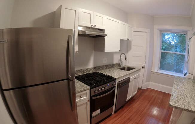 1 bed, 1 bath, $2,400, Unit 4
