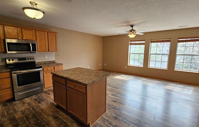Stylish 3-Story Townhouse in Beautiful Waukee – Move-In Ready