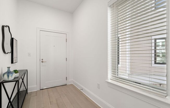 1 bed, 1 bath, 671 sqft, $2,750, Unit 205