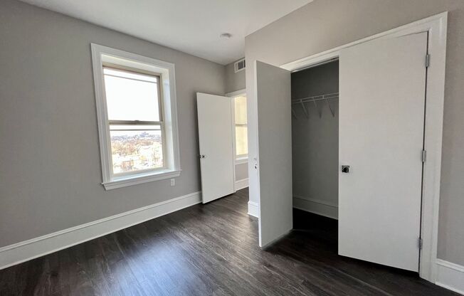 1 bed, 1 bath, 555 sqft, $1,500, Unit 305