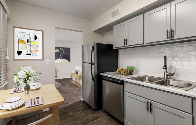 3 beds, 2 baths, 1,098 sqft, $1,800, Unit 34