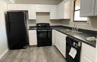 Spacious 2 Bedroom/2 Bath Townhome