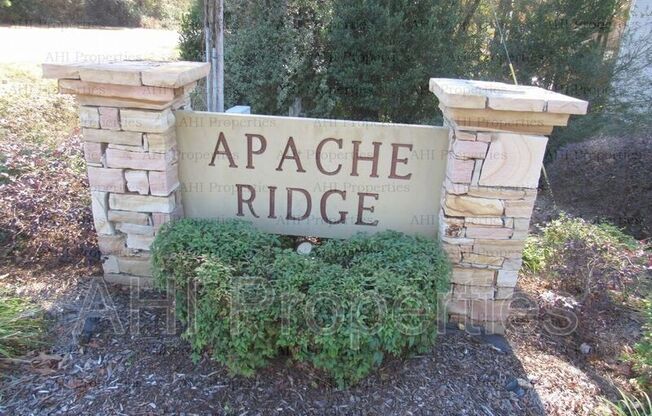 101 COMANCHE CIR