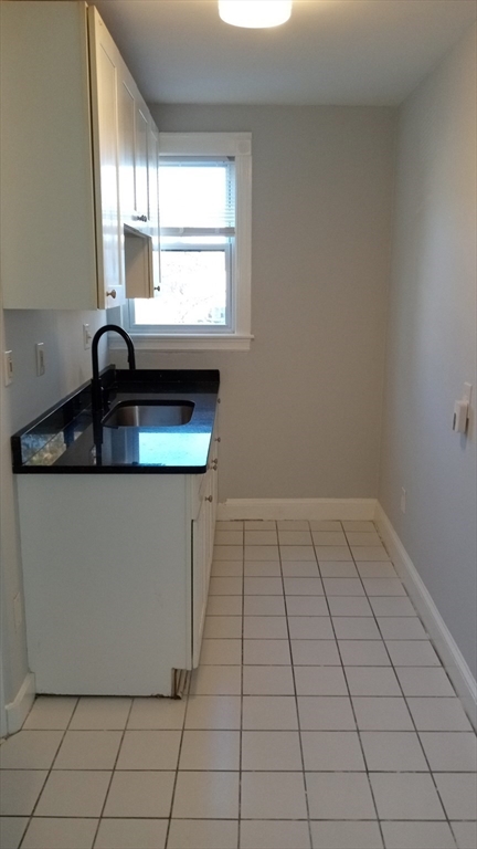 1 bed, 1 bath, $1,900, Unit 2