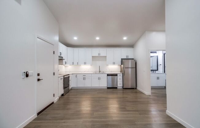 1 bed, 1 bath, 525 sqft, $2,795, Unit 1016