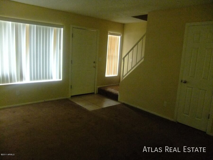 4828 W ORANGEWOOD AVE