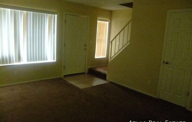 4828 W ORANGEWOOD AVE