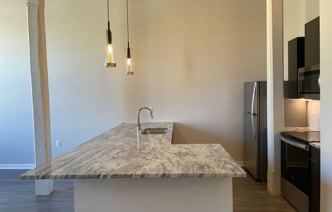 1 bed, 1 bath, 894 sqft, $1,825, Unit Cream City Lofts-303