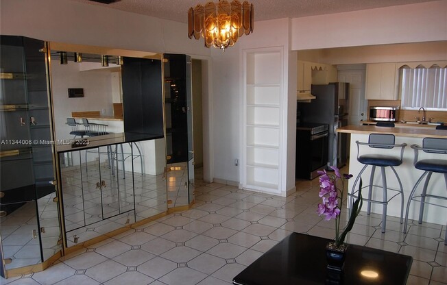 2025 SW 5 ST
