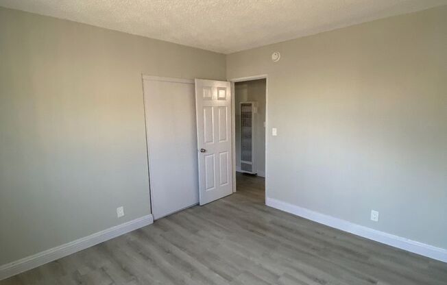 2 beds, 1 bath, $2,500