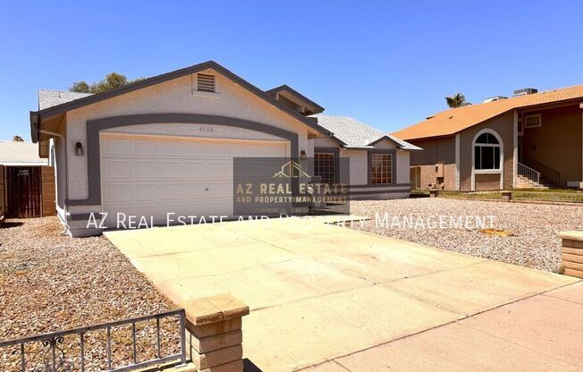 8528 W PERSHING AVE