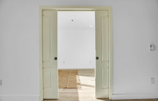 2 beds, 1 bath, 823 sqft, $1,795, Unit 126-229