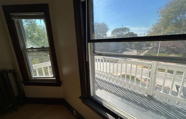 2600 N Humboldt Blvd.