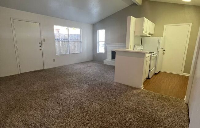 2 beds, 2 baths, 1,038 sqft, $1,085, Unit 2604