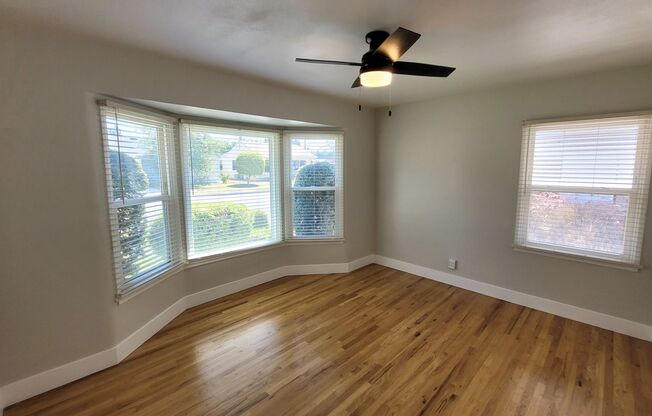 3 beds, 1 bath, $3,650