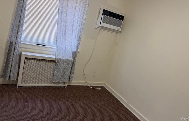 2 beds, 1 bath, 721 sqft, $2,650, Unit 30G22