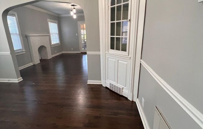 1 bed, 1 bath, 775 sqft, $1,050, Unit 1411-2