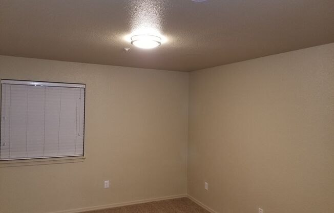 2 beds, 2 baths, $1,700