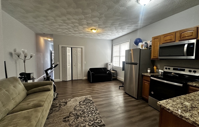 377 BROADWAY
