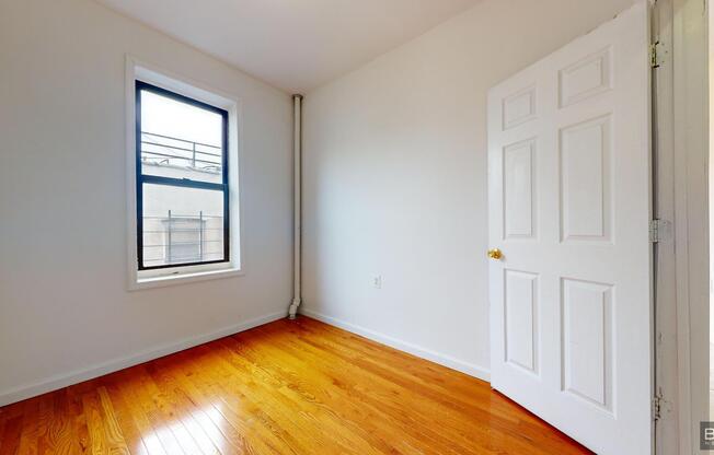 508 E 13 ST