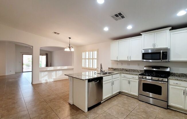 4572 Avery Rock St - 3 Bed 2 Bath 1948 sqft