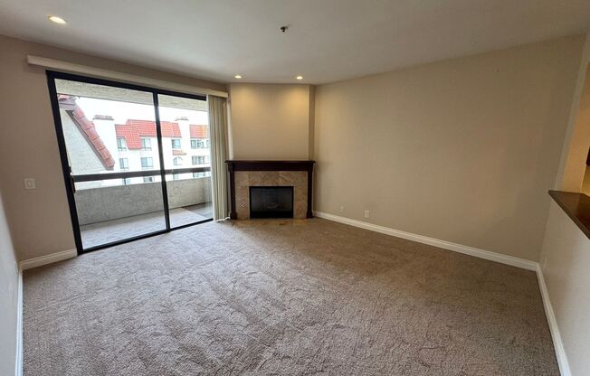 Mission Valley 1BR/1BA – 50% Off First Month + Parking + Private Outdoor Space
