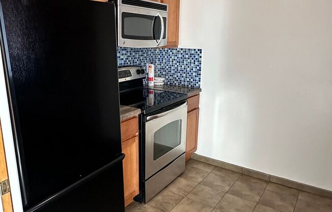 2 beds, 1 bath, $3,095, Unit Unit 2