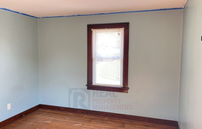 3 beds, 2 baths, $1,390