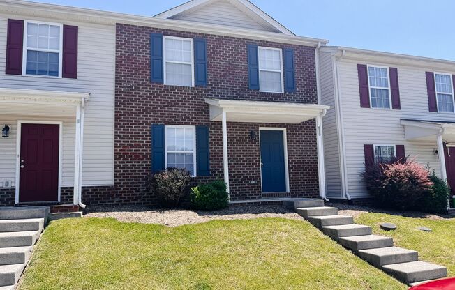 3 Bedroom 2.5 Bath Townhouse