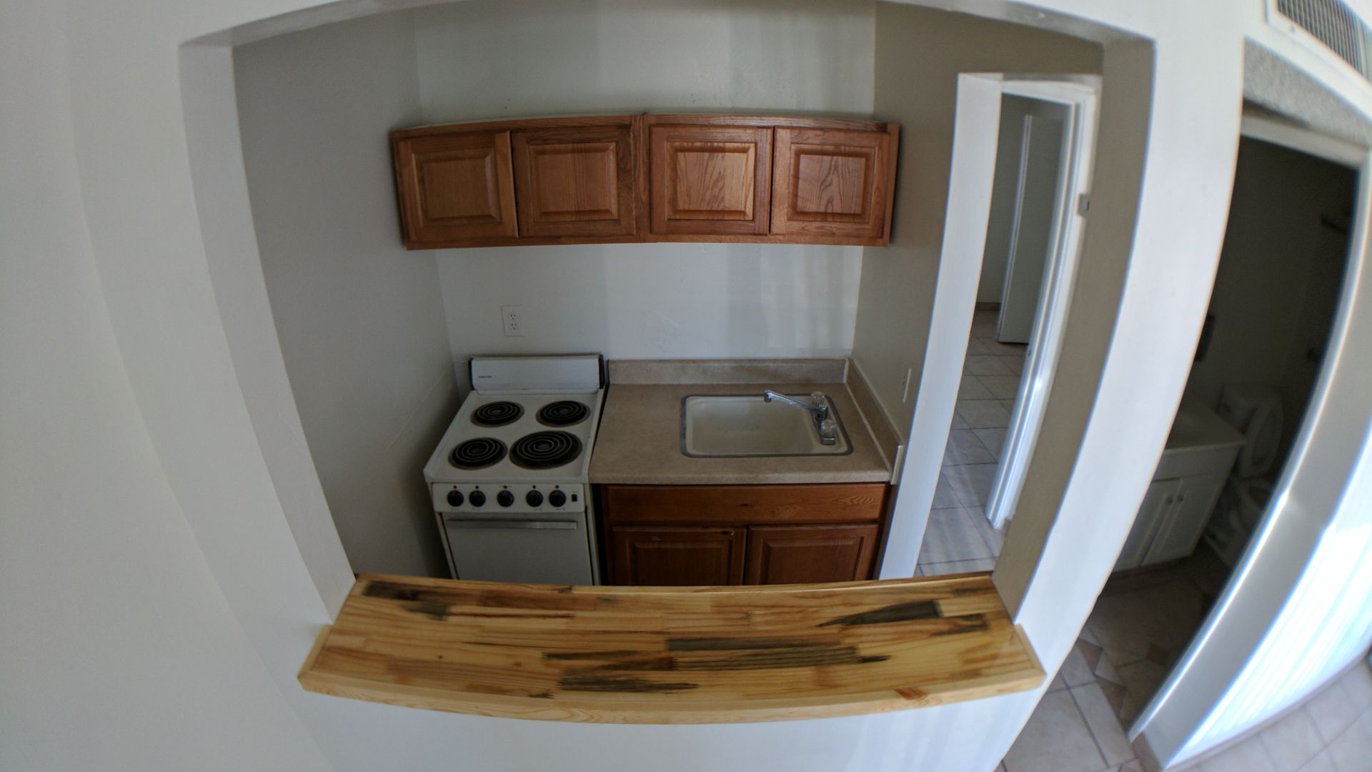 Great Location - Close to UA - Air Conditioned - 1bed & 1bath