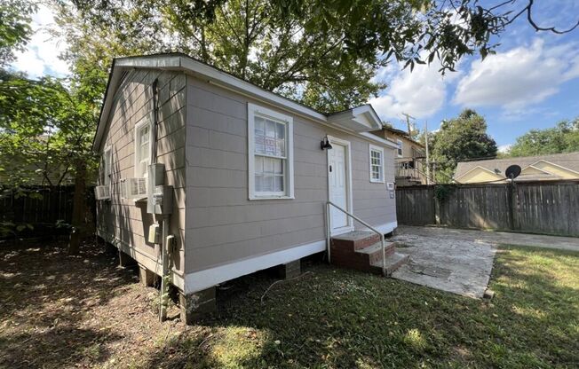 1 bedroom, 1 bathroom house located in Baton Rouge, LA