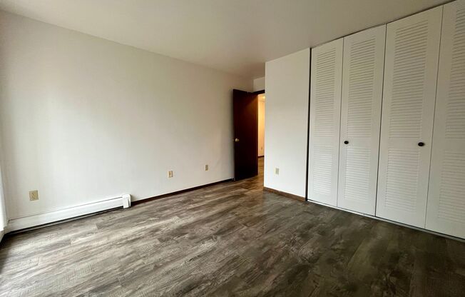 1 bed, 1 bath, $1,095, Unit 43