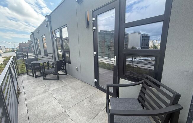 2 beds, 2 baths, 701 sqft, $3,399, Unit 603