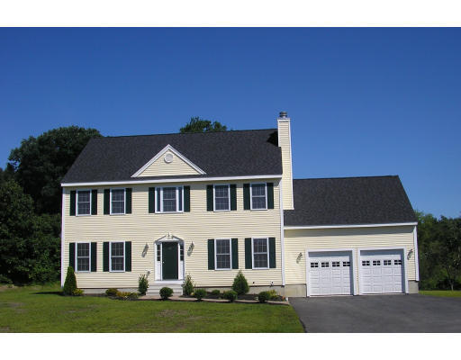 4 ELAINE CIR