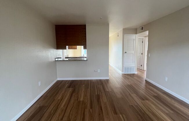 2 beds, 1 bath, $2,100, Unit 1