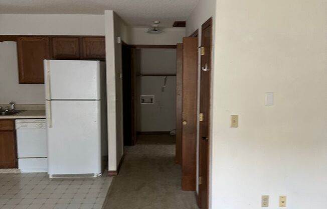 1 bed, 1 bath, 1,000 sqft, $825