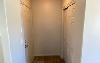 3 beds, 1 bath, $1,095, Unit # 2